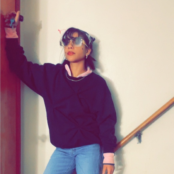 Meet your Posher, Dia🤞🏽 - Picture 7 of 16